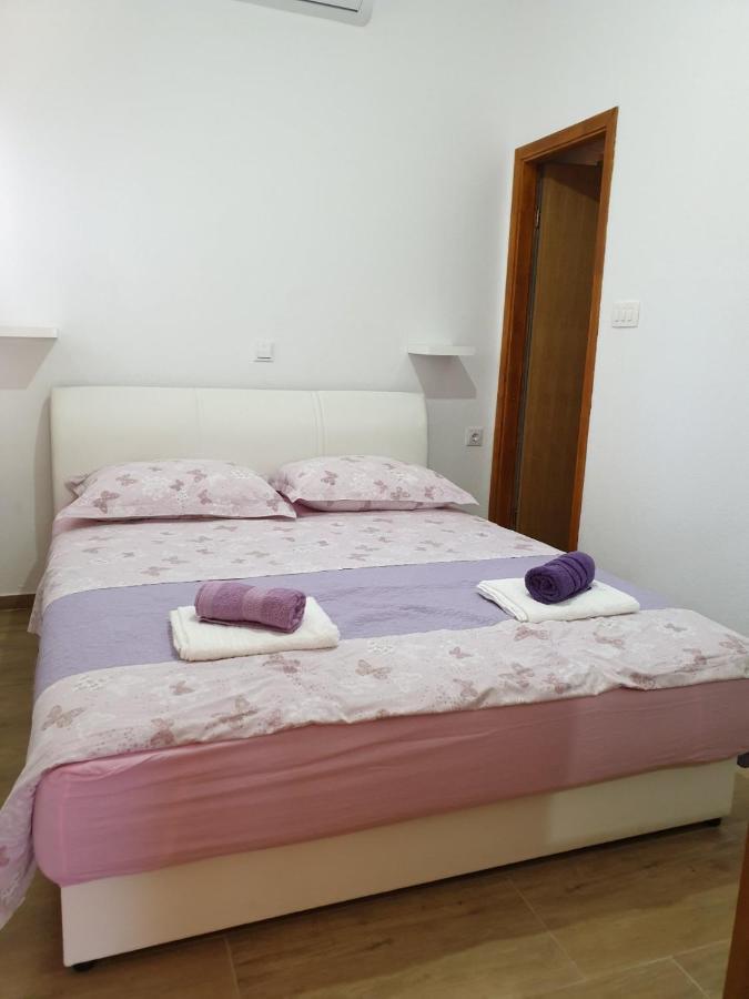 Appartement Vito à Starigrad Paklenica Extérieur photo